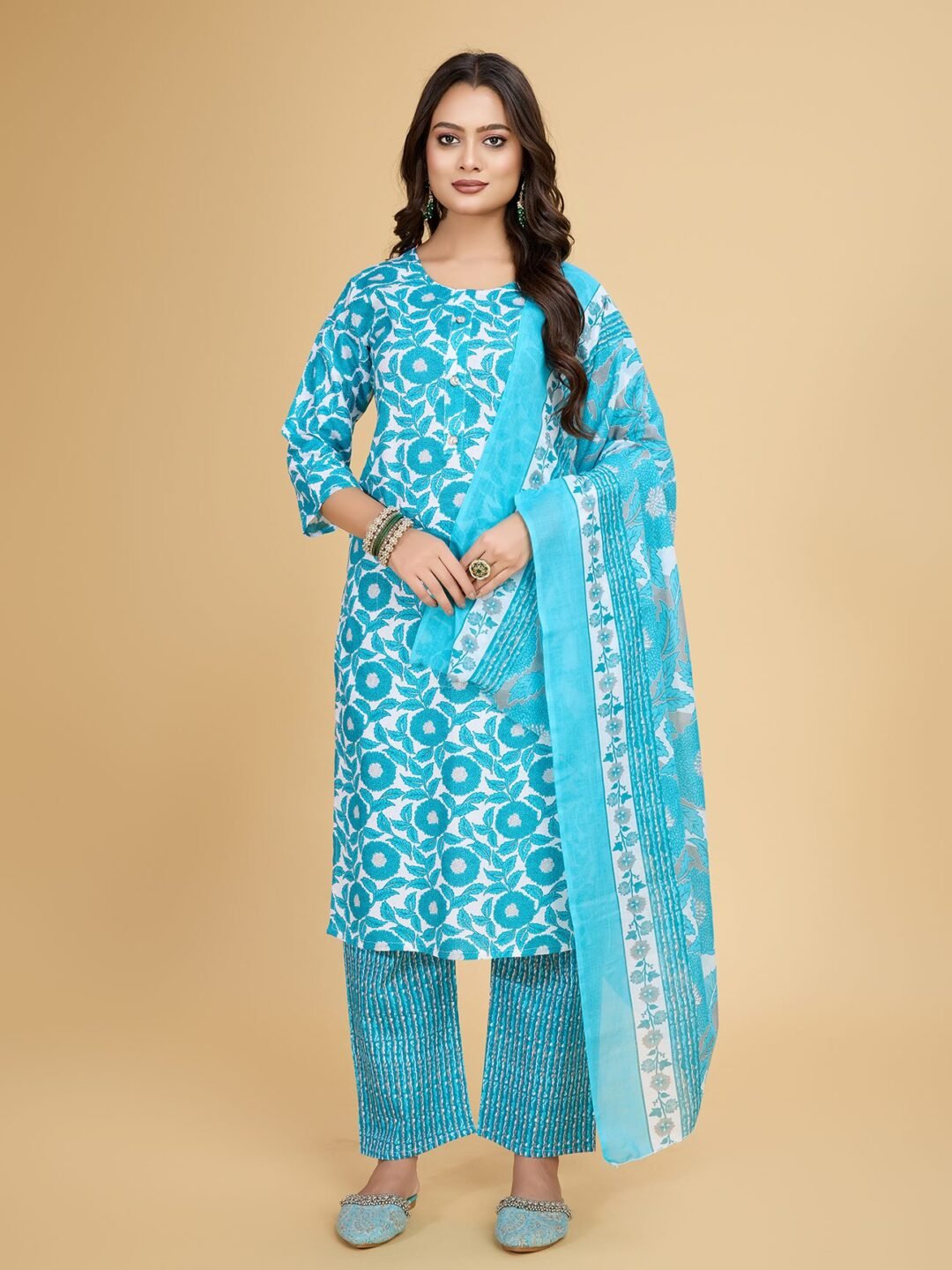 Luish Womens Turquoise Floral Printed Kurta Set with Dupatta