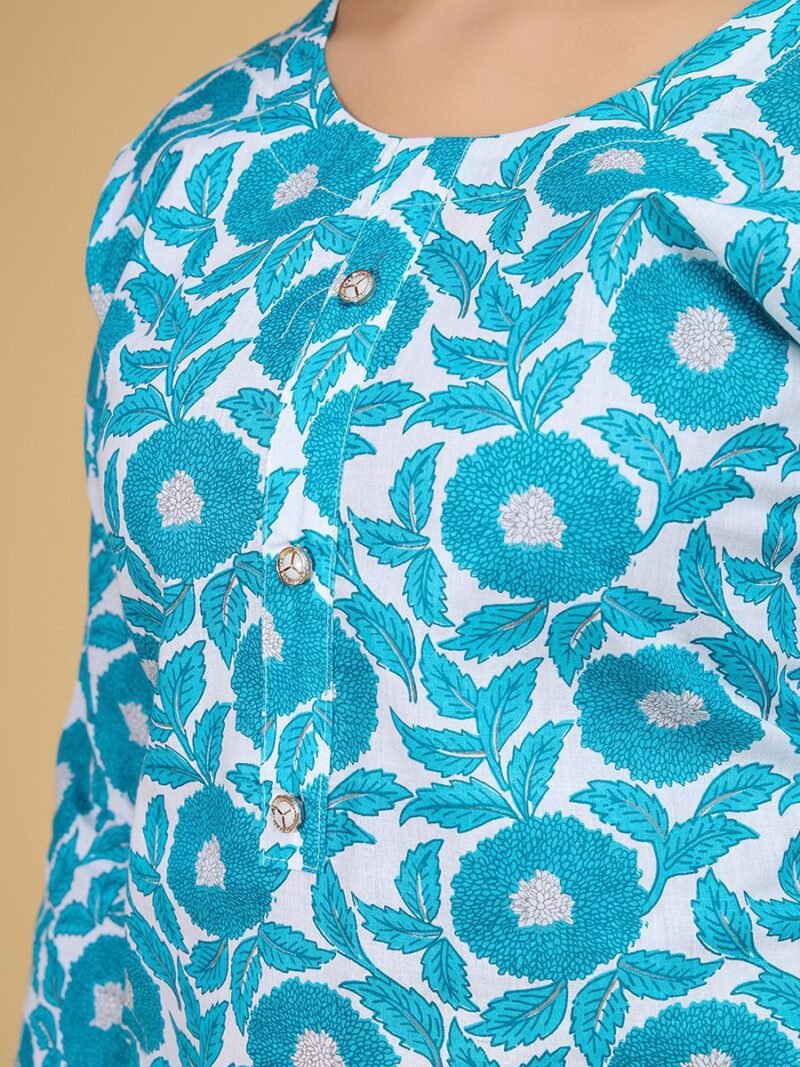 Luish Womens Turquoise Floral Printed Kurta Set with Dupatta - Image 6