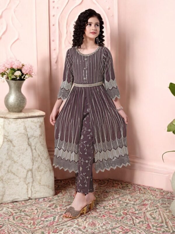 Girls Dark Coffee Front Cut Pant